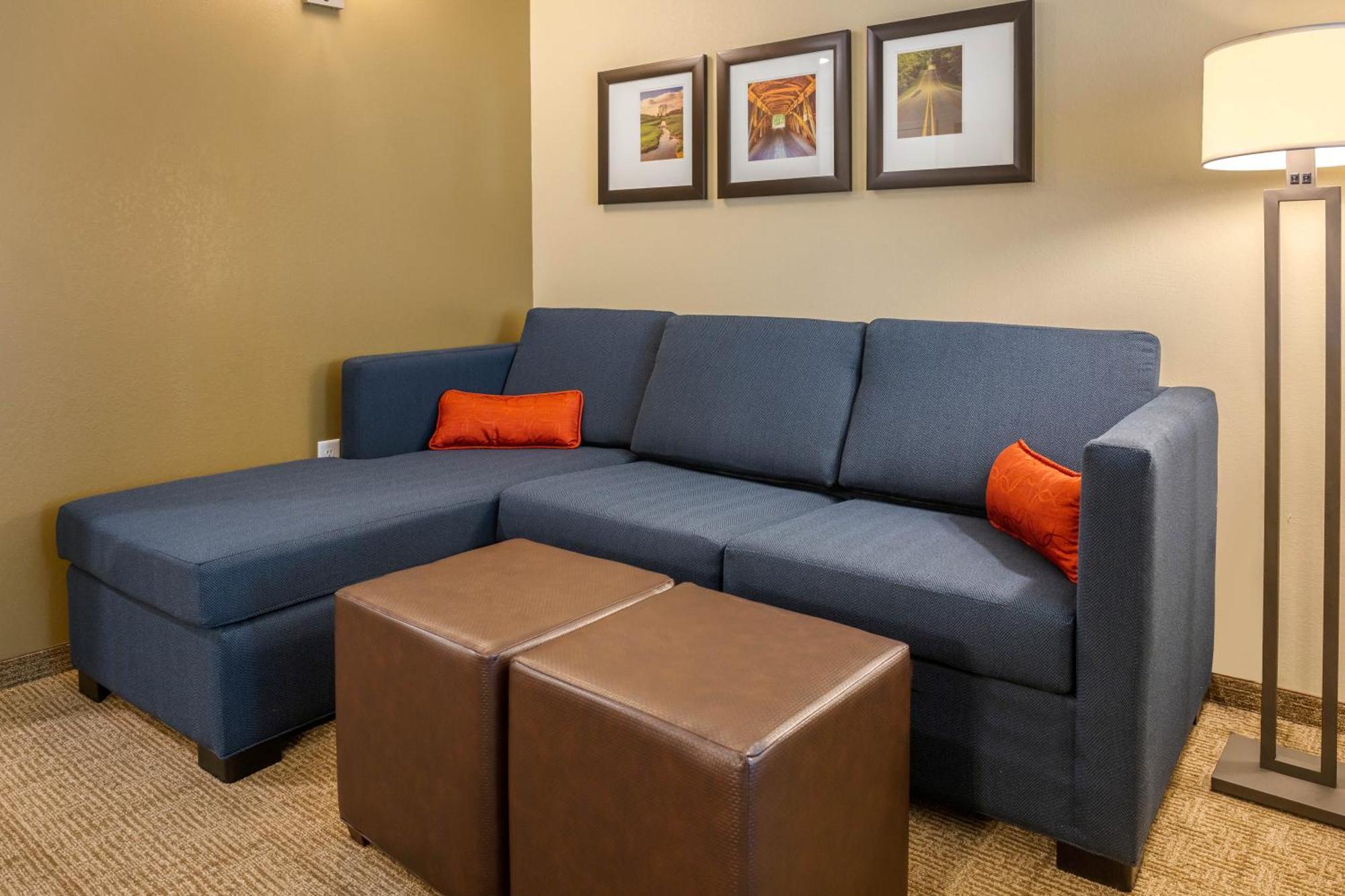 Comfort Inn & Suites Gap Amish Country Экстерьер фото