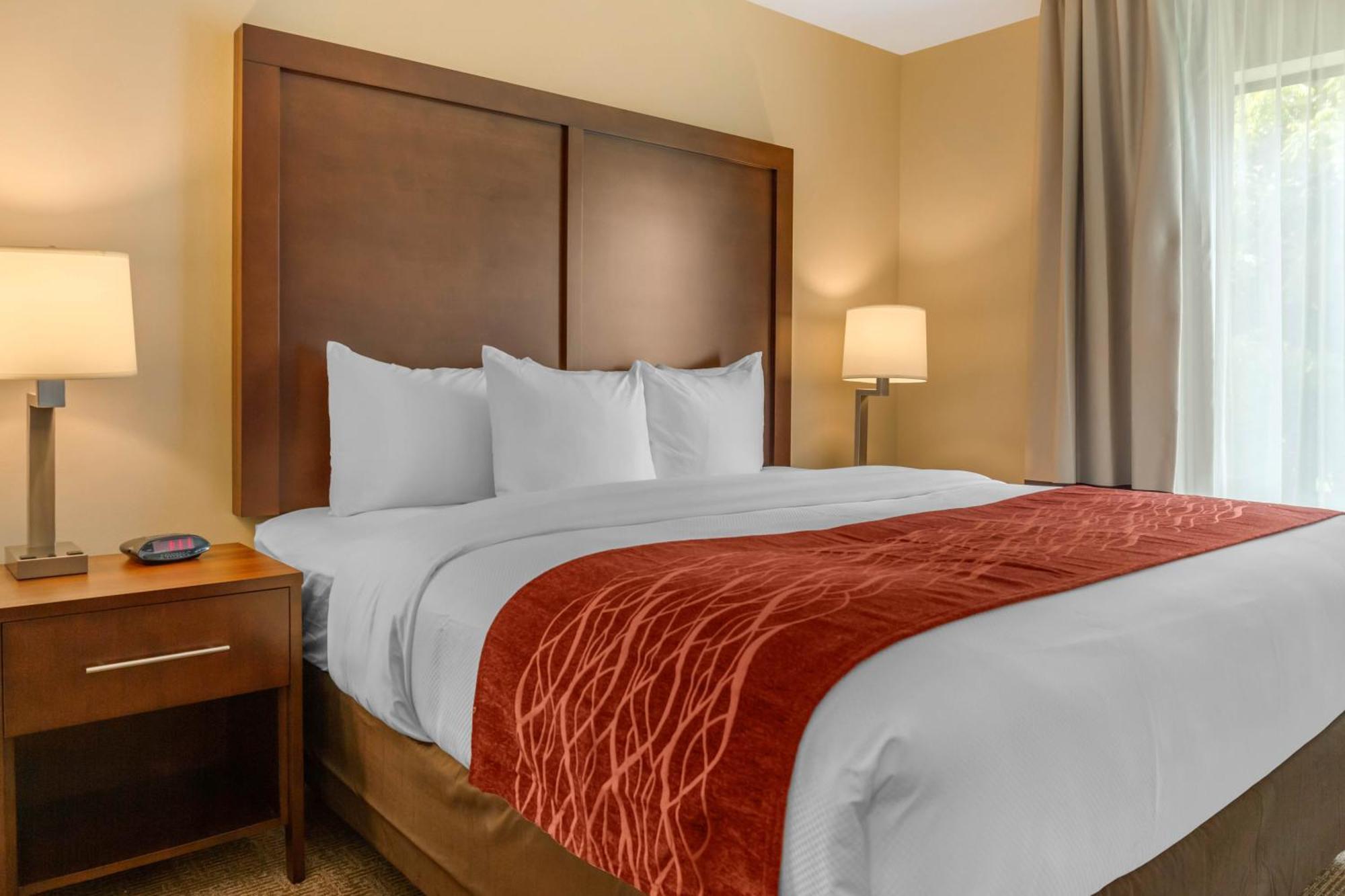 Comfort Inn & Suites Gap Amish Country Экстерьер фото