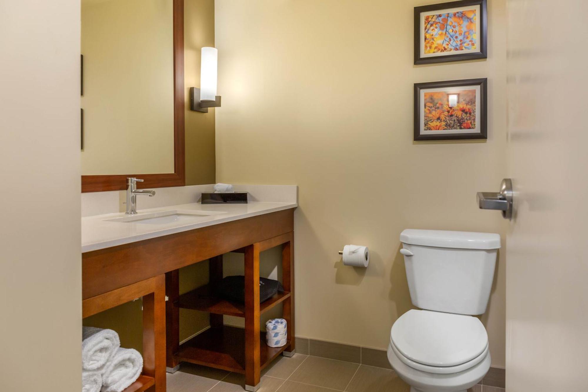 Comfort Inn & Suites Gap Amish Country Экстерьер фото