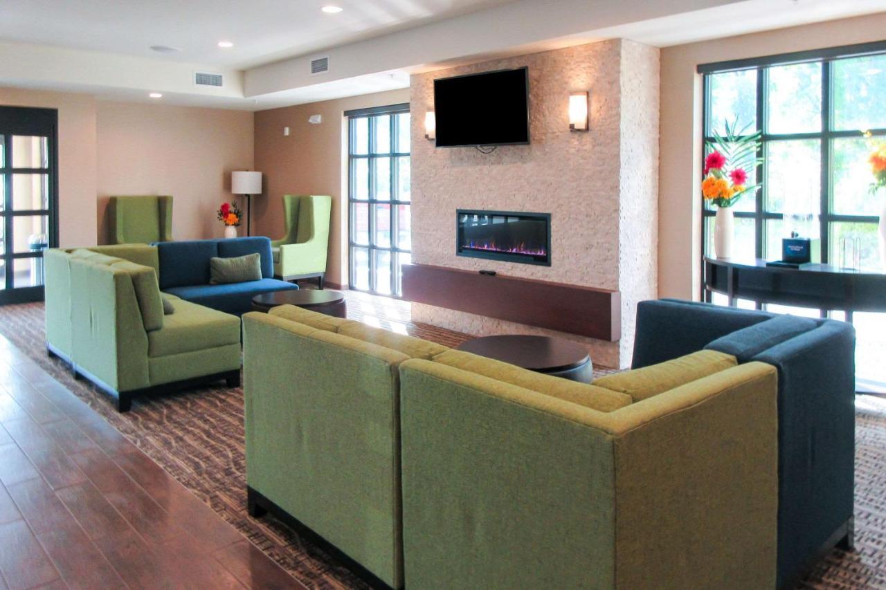 Comfort Inn & Suites Gap Amish Country Экстерьер фото